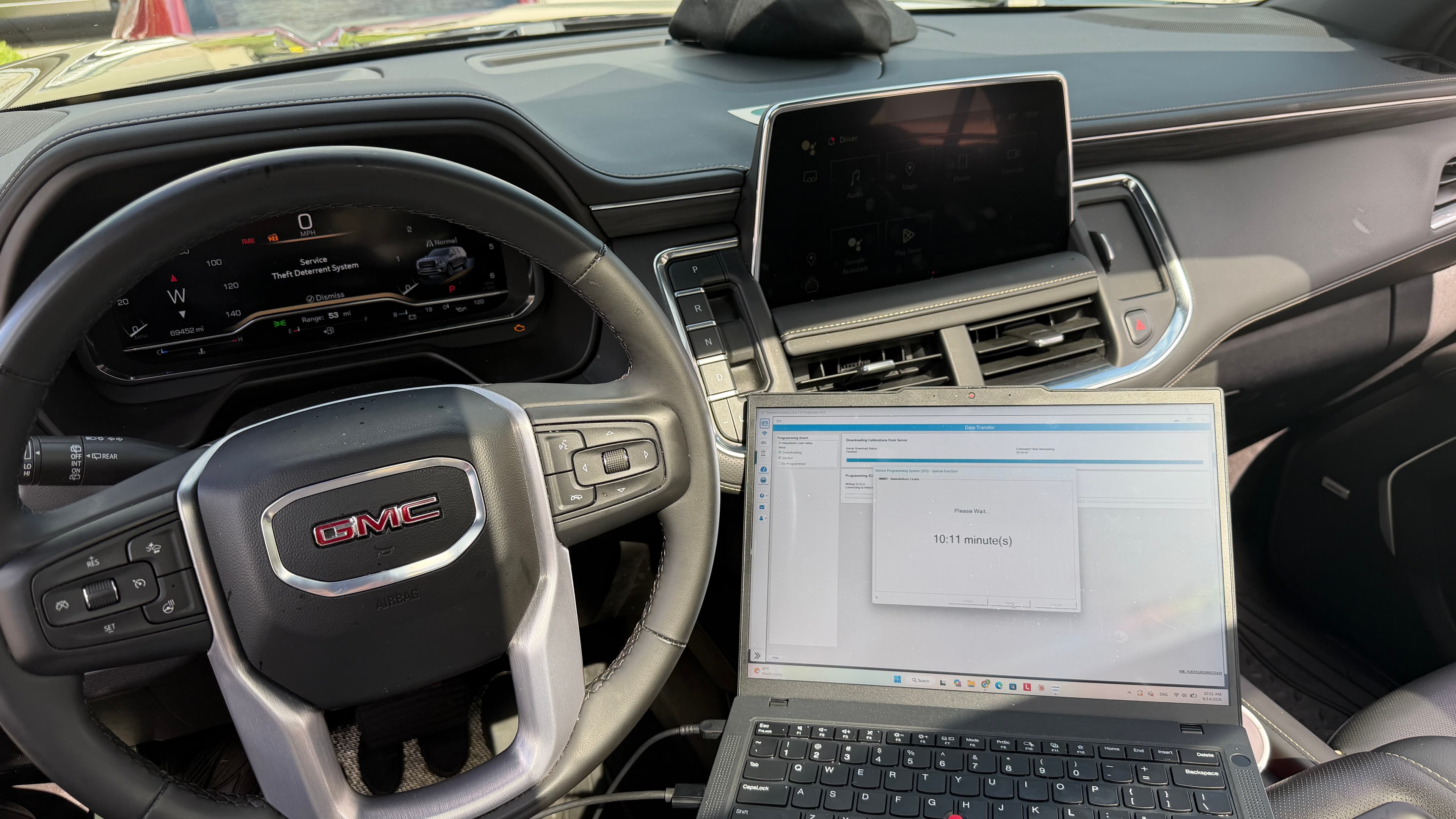 All Keys Lost — 2025 GMC Yukon in Four Corners, FL