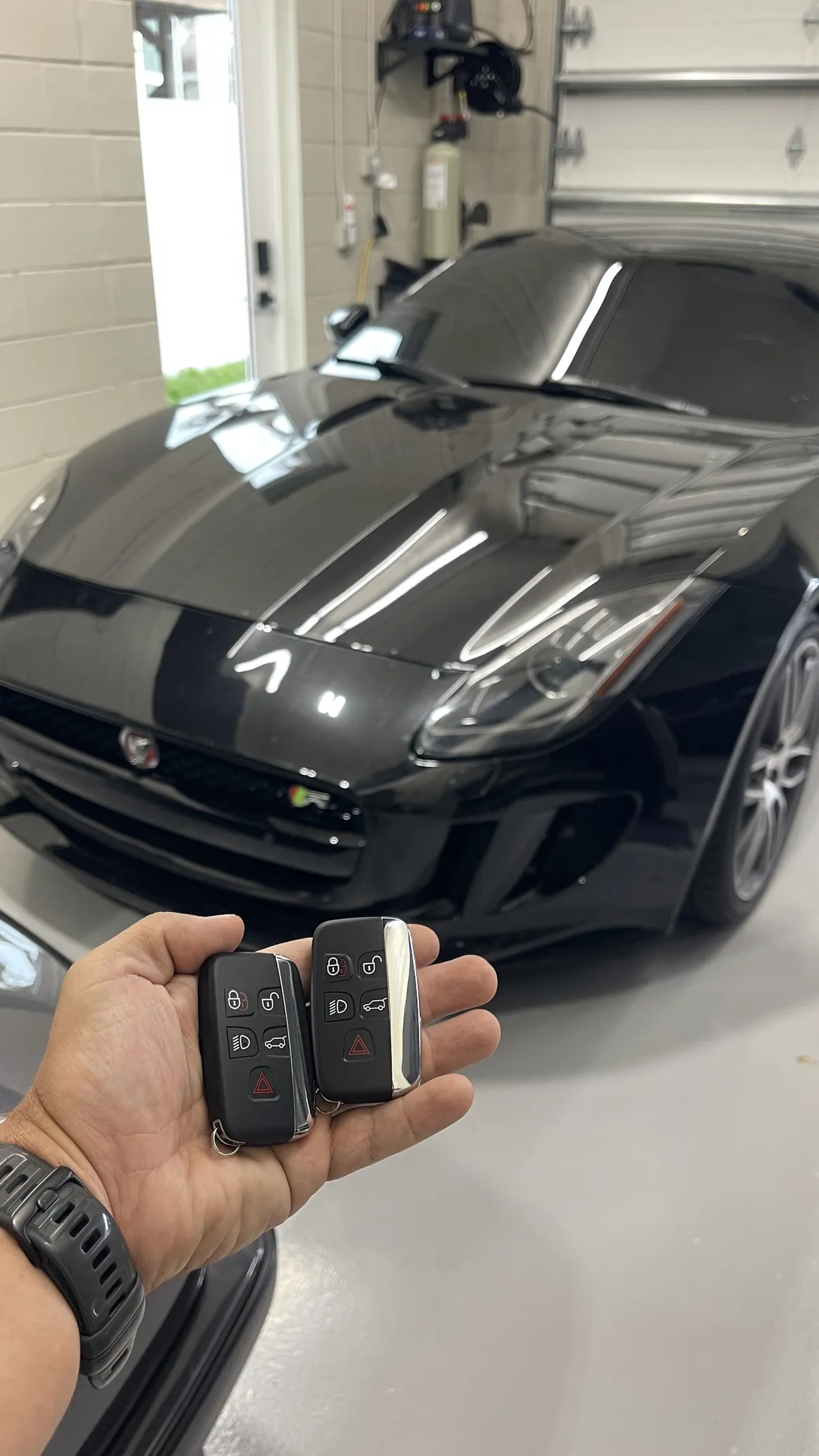 Jaguar F-Type Key Replacement in Davenport - No Dealer Required