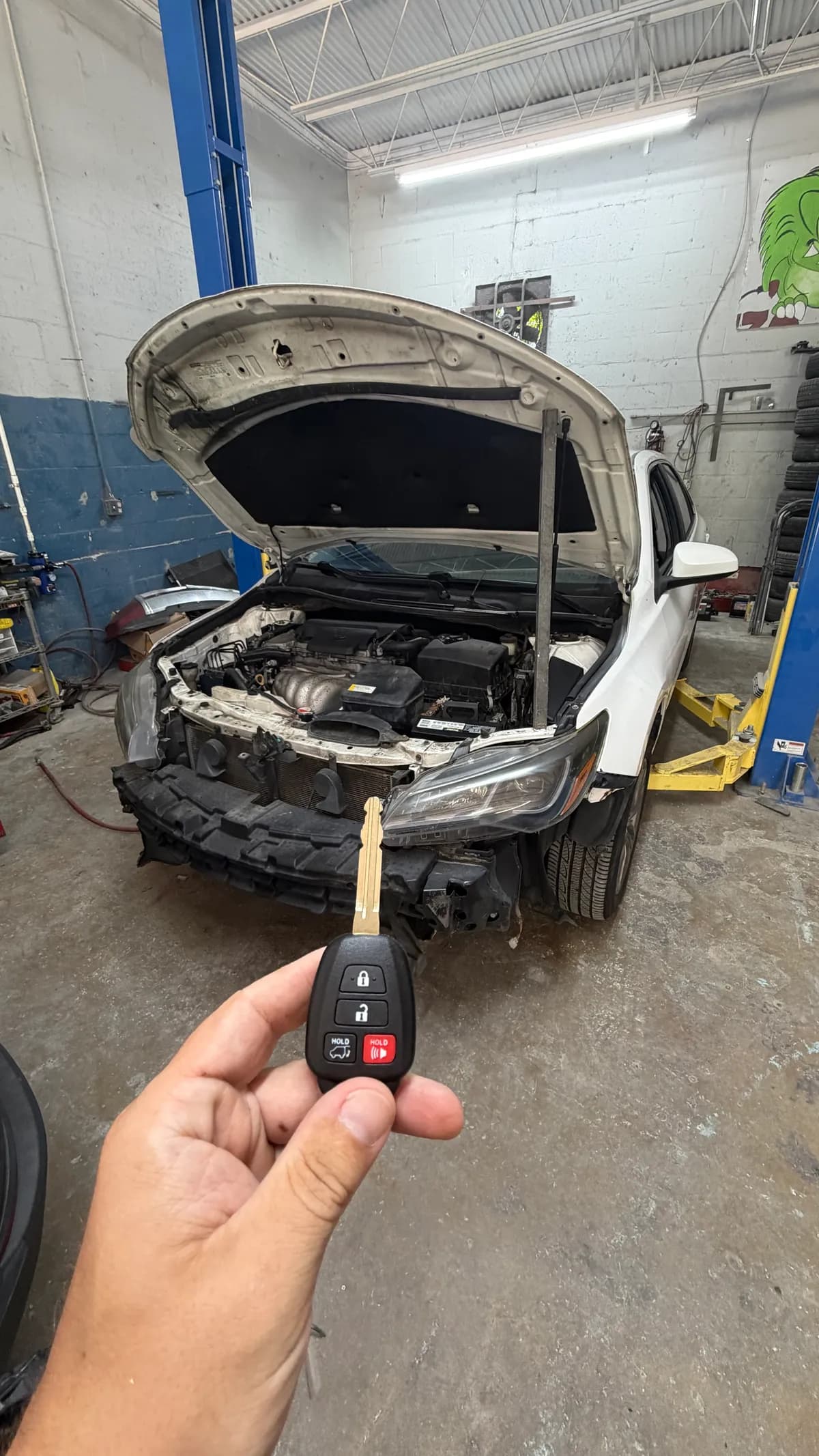 Car Bought at Auction With No Keys? 2016 Toyota Camry for a Dealer in Four Corners, FL